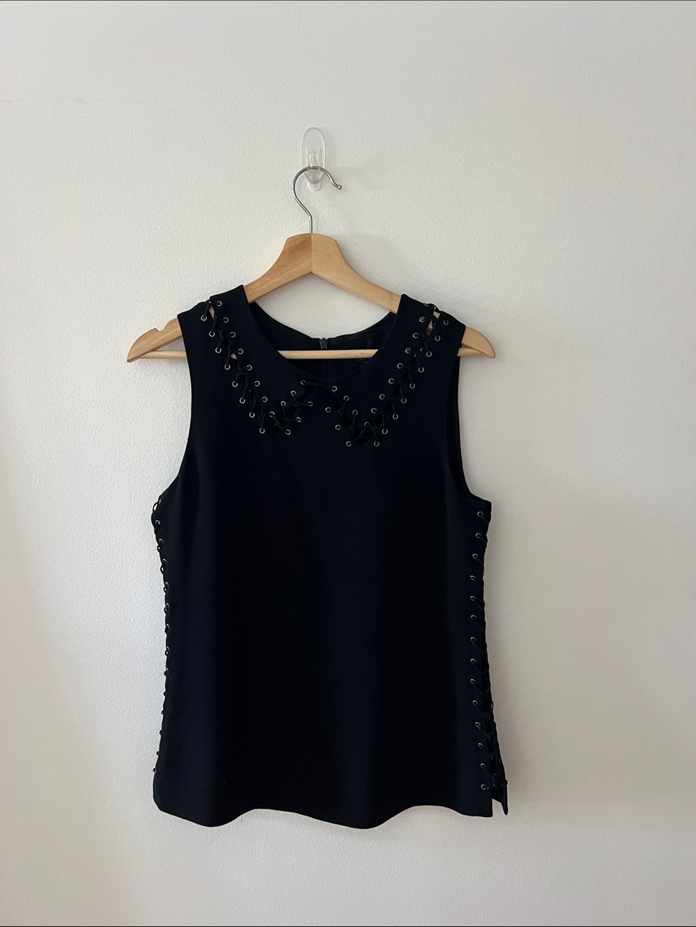 rag & bone Black Sleeveless Eyelet-Trim Tank